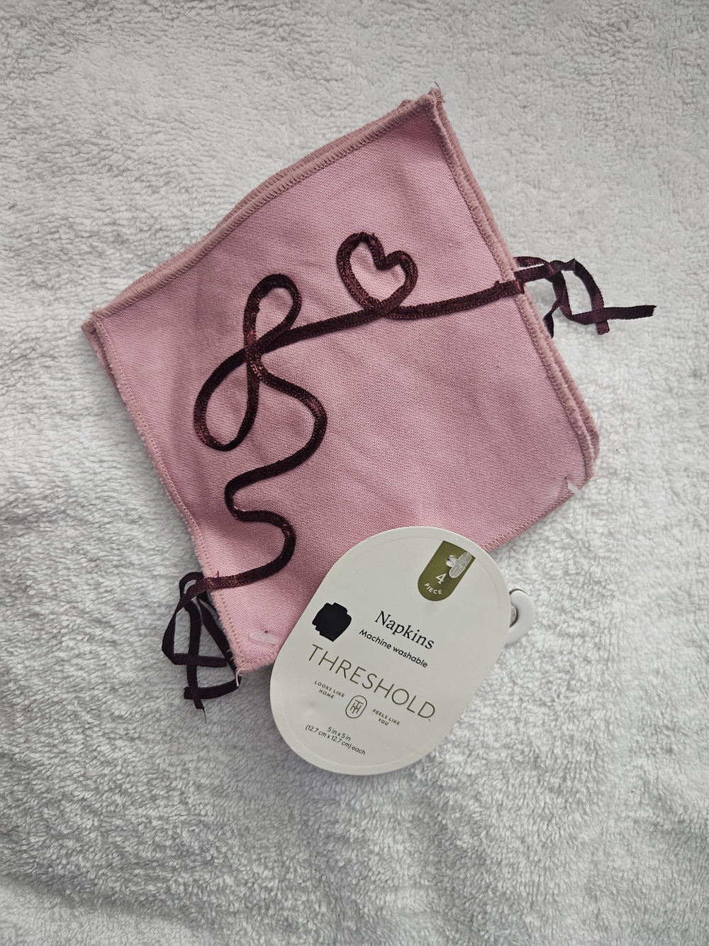 Threshold 4 Pack Pink Cloth Napkins Burgundy Embroidered Heart Valentine's Day